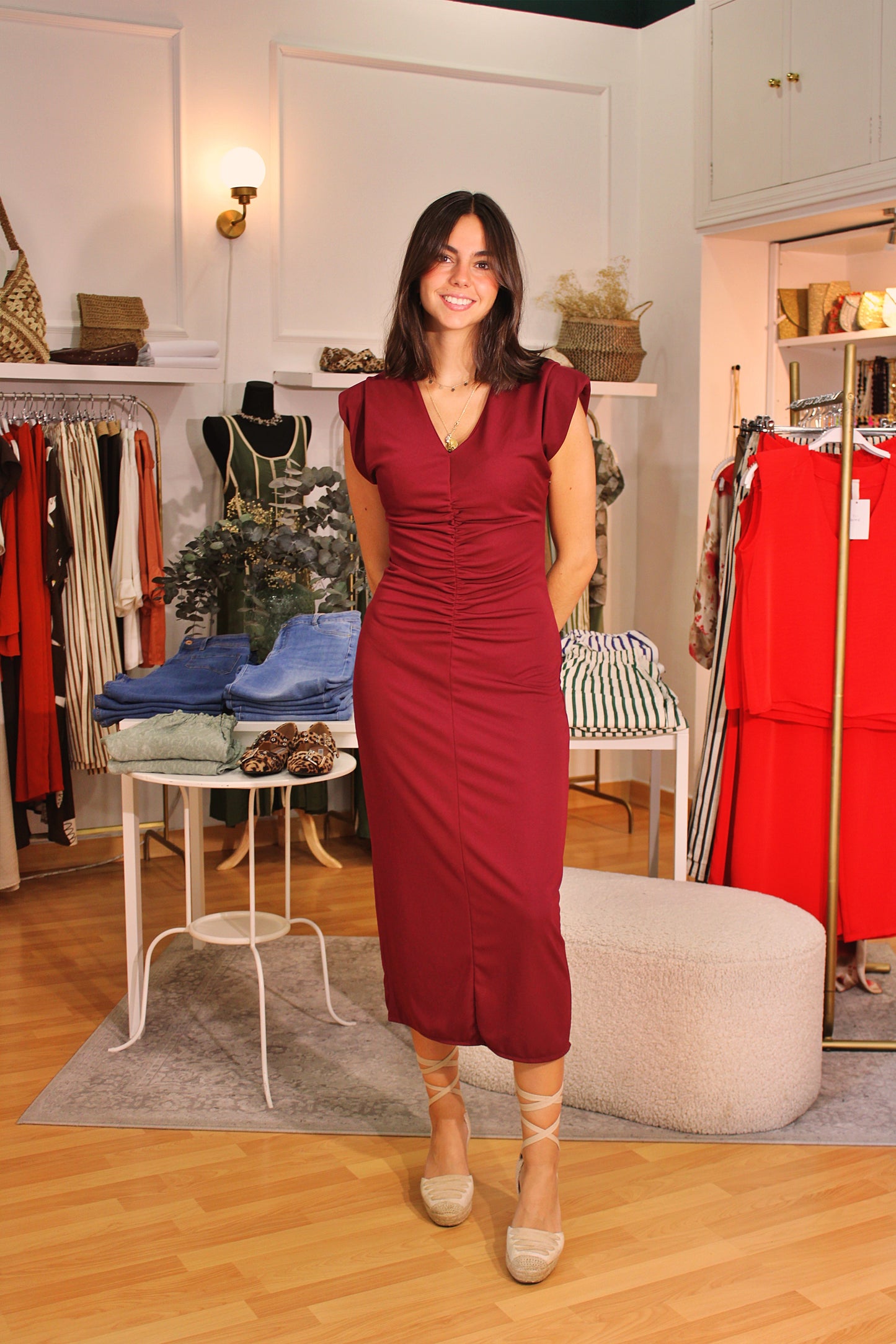 VESTIDO LISO BERENJENA)
